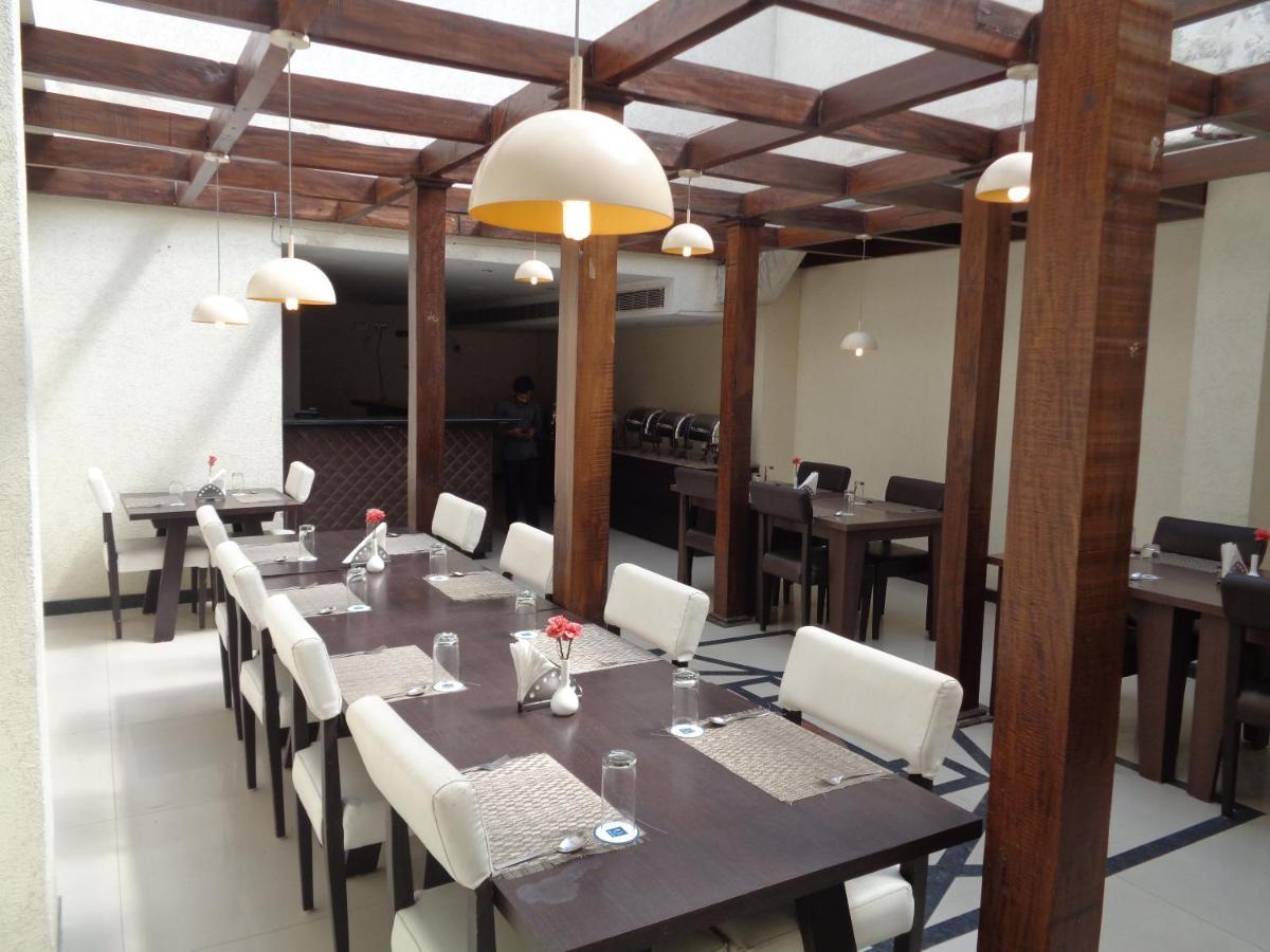 Orbit Hotel - Bagdogra Exteriér fotografie